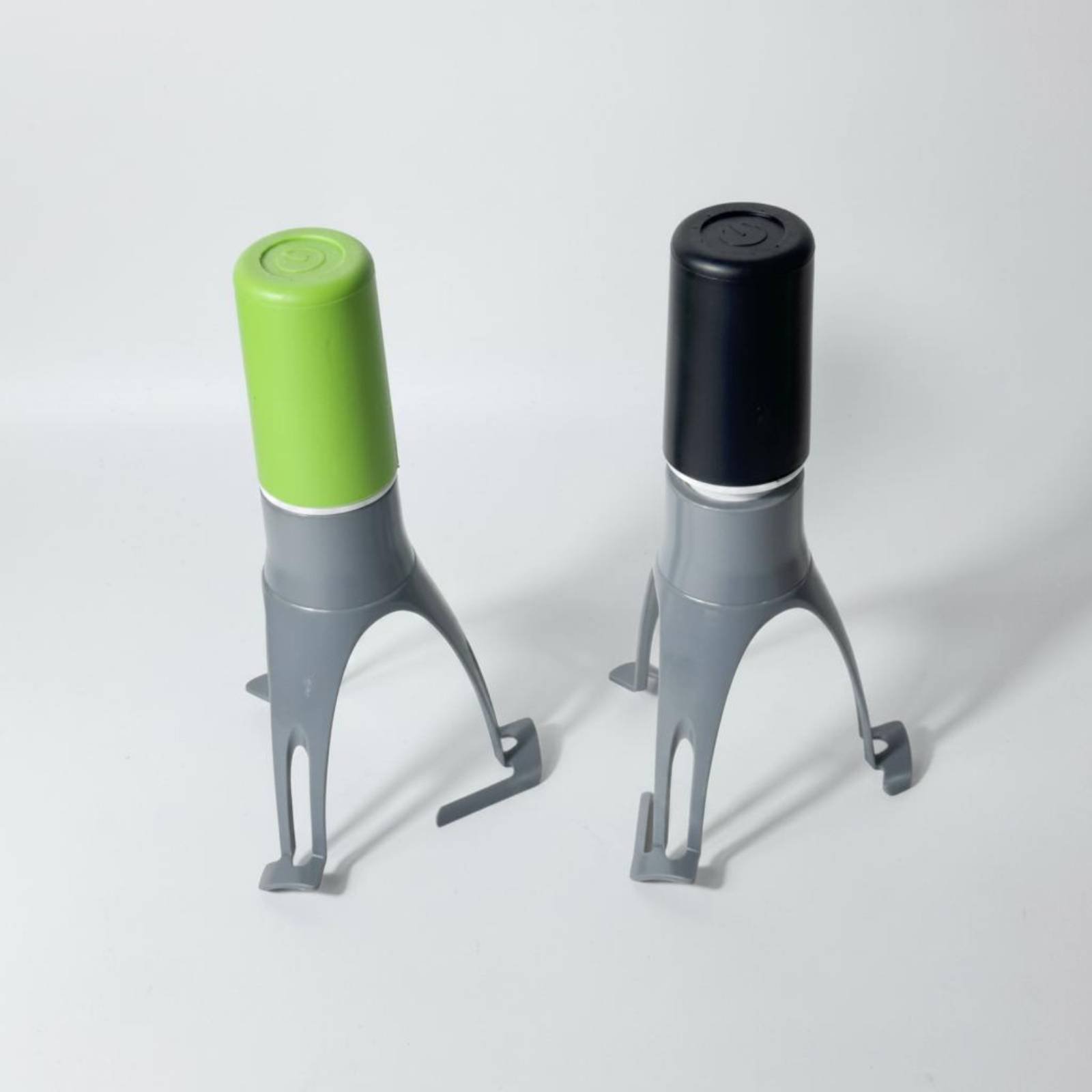 Automatic Triangle Stirrer - H - Quirky Kitchen Gadgets review and price